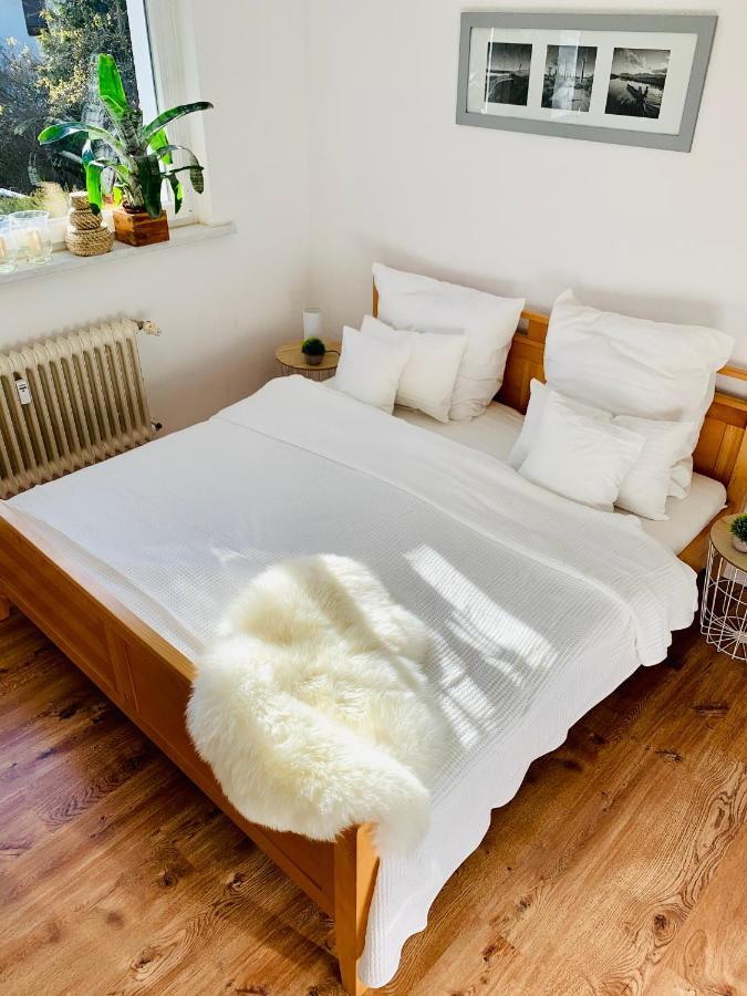 An Der Uniklinik, Apartment Mit Eigener Kueche Und Renoviertem Badezimmer, Zentrale Lage Homburg  Buitenkant foto