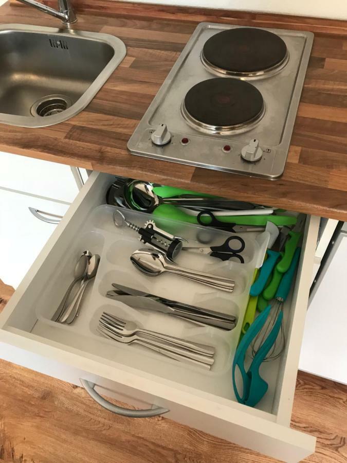 An Der Uniklinik, Apartment Mit Eigener Kueche Und Renoviertem Badezimmer, Zentrale Lage Homburg  Buitenkant foto
